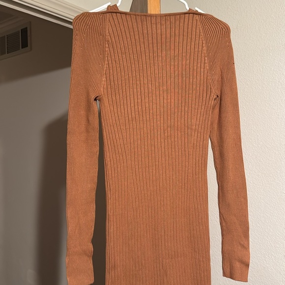 House of Harlow ribbed tan midi dress - Picture 3 of 4